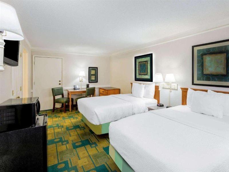 La Quinta Inn By Wyndham Лафкин Экстерьер фото